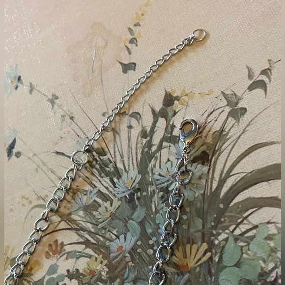 Silver Tone Necklace w/Blue Rhinestones Elegant Teal Flecked Leaf Short- Vintage - Picture 5 of 16